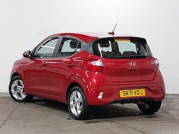Used Hyundai i10 2021 for sale - 77142502: Photo