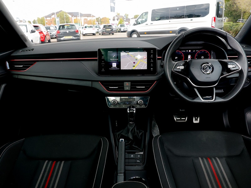 Used Skoda Kamiq 2025 for sale - 76694968: Photo 2