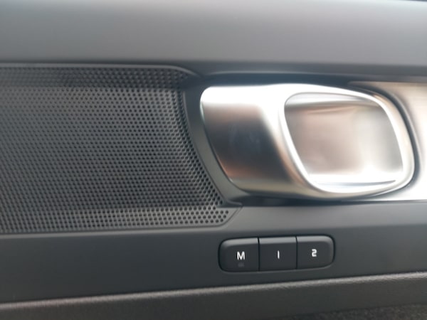Used Volvo XC40 2025 for sale - 76325199: Photo 12