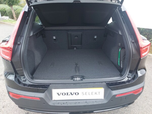 Used Volvo XC40 2025 for sale - 76325199: Photo 8