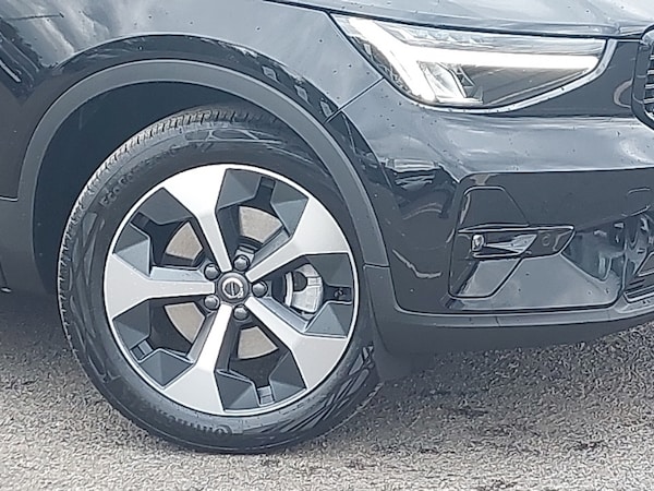 Used Volvo XC40 2025 for sale - 76325199: Photo 9