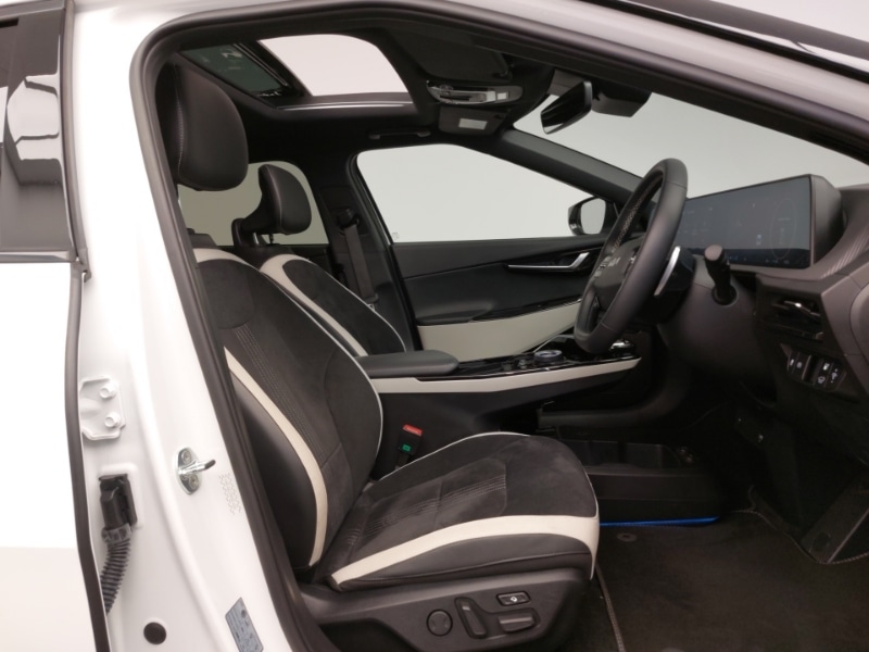 Used Kia EV6 2021 for sale - 77552917: Photo 11