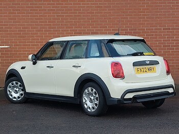 Used MINI Hatch 2022 for sale - 77209935: Photo