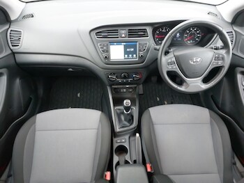 Used Hyundai i20 2020 for sale - 77922946: Photo