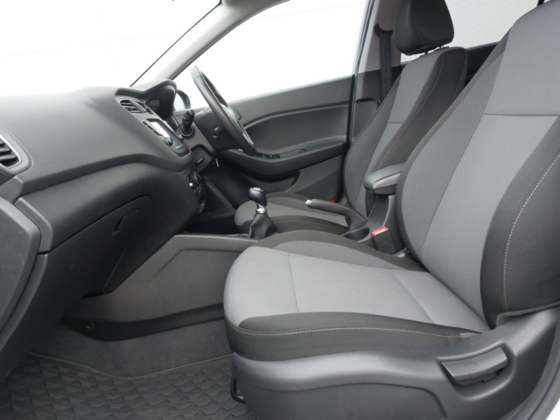 Used Hyundai i20 2020 for sale - 77922946: Photo 5