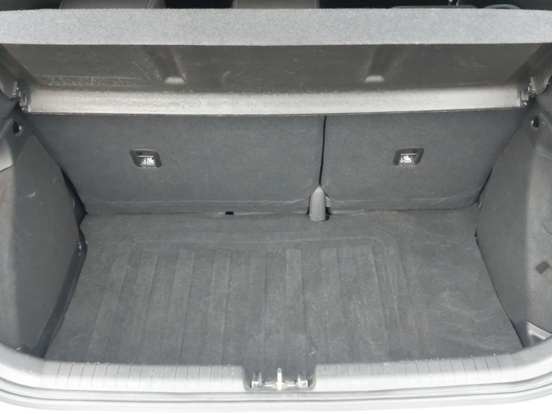 Used Hyundai i20 2020 for sale - 77922946: Photo 8