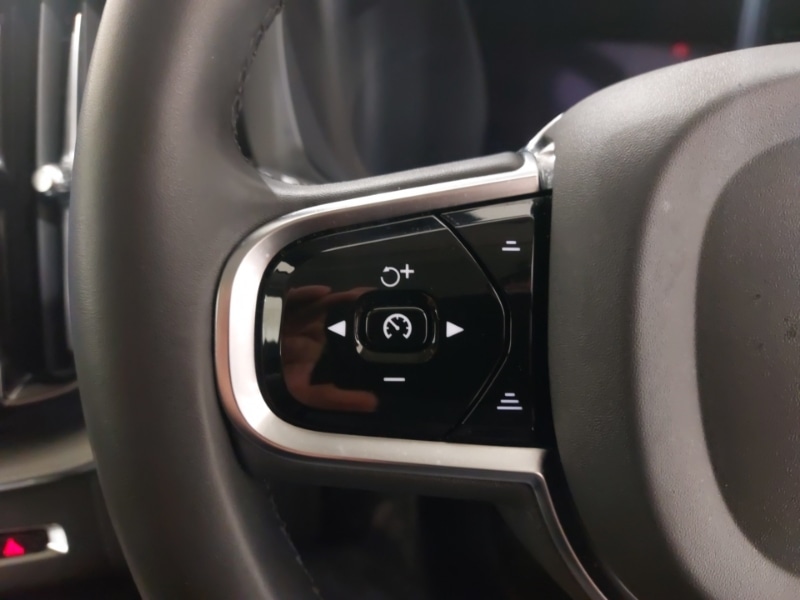 Used Volvo XC60 2023 for sale - 77266208: Photo 12