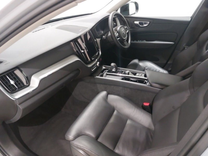 Used Volvo XC60 2023 for sale - 77266208: Photo 5