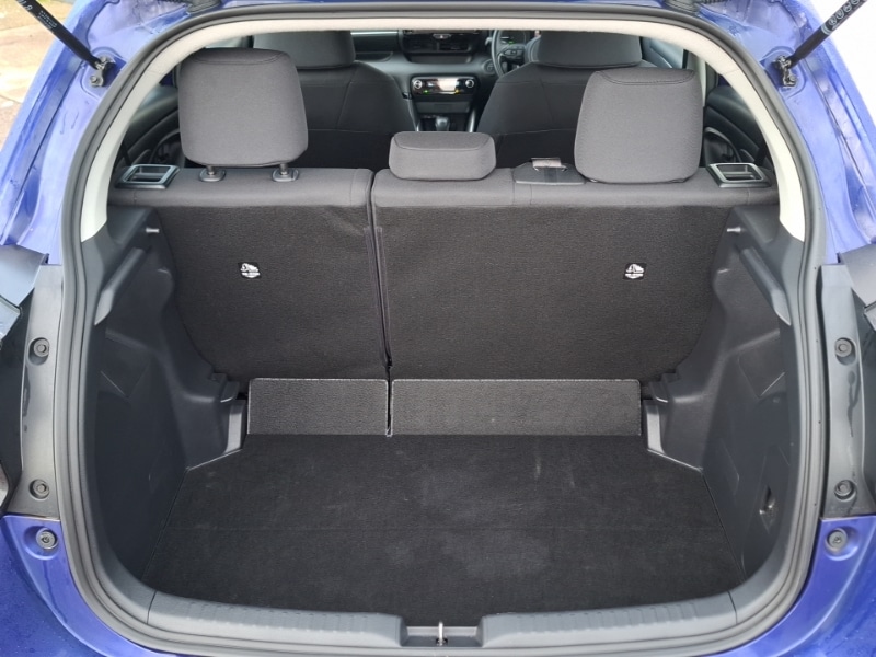 Used Mazda Mazda2 HYBRID 2024 for sale - 76695182: Photo 8