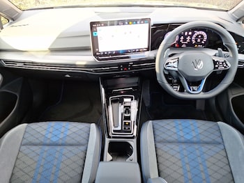 Used Volkswagen Golf 2025 for sale - 77281729: Photo