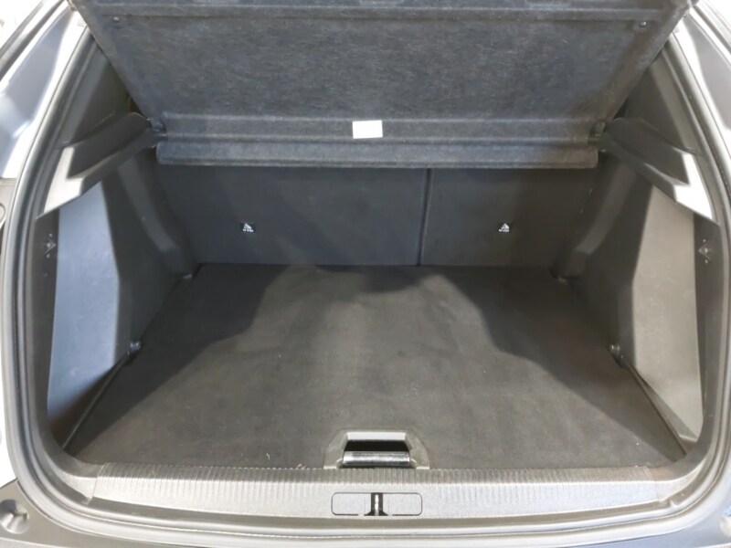 Used Peugeot 2008 2020 for sale - 76583816: Photo 8