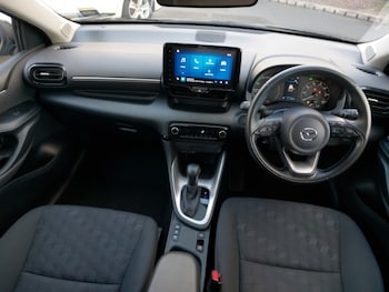 Used Mazda Mazda2 HYBRID 2024 for sale - 76687908: Photo