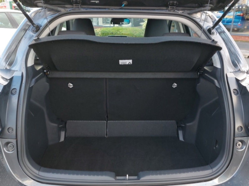 Used Mazda Mazda2 HYBRID 2024 for sale - 76687908: Photo 8