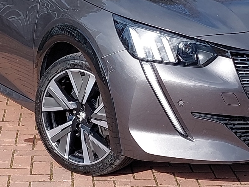 Used Peugeot 208 2020 for sale - 78023352: Photo 9