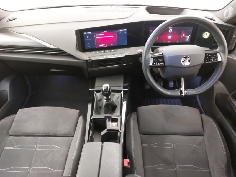 Used Vauxhall Astra 2024 for sale - 76947938: Photo 2