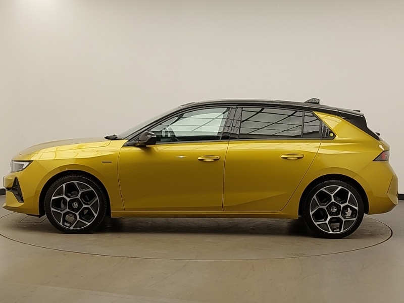 Used Vauxhall Astra 2024 for sale - 76947938: Photo 4