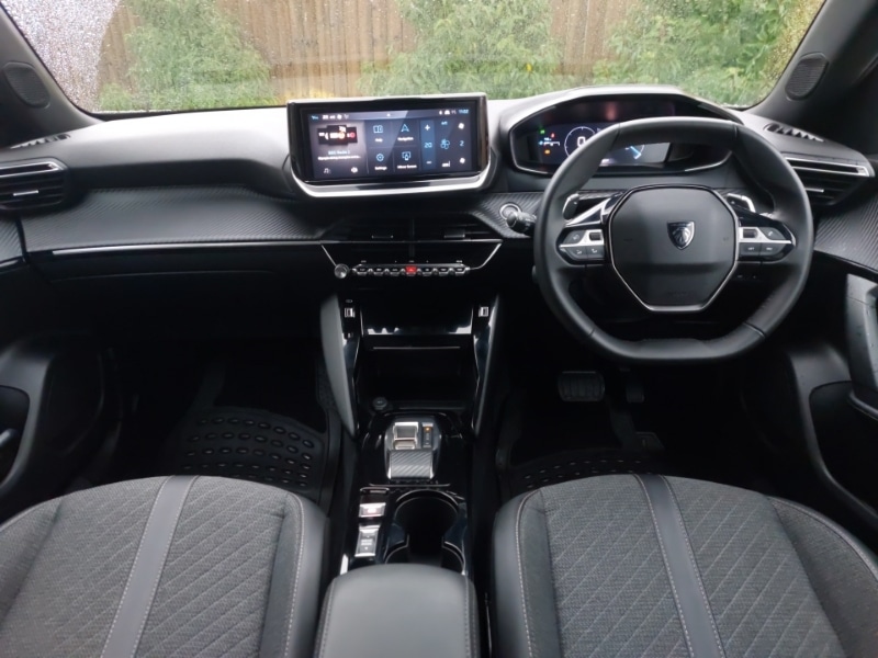 Used Peugeot 2008 2024 for sale - 76708644: Photo 2