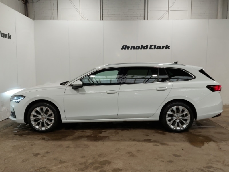 Used Skoda Superb 2024 for sale - 78061325: Photo 4