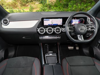 Used Mercedes-Benz GLA 2024 for sale - 76107904: Photo 2