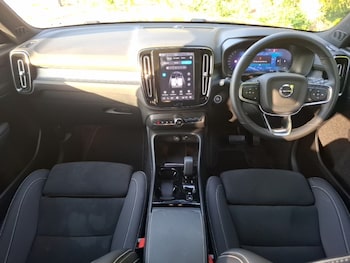 Used Volvo XC40 2024 for sale - 78998665: Photo