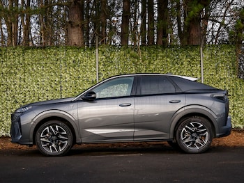 Used Peugeot 3008 2024 for sale - 76912400: Photo