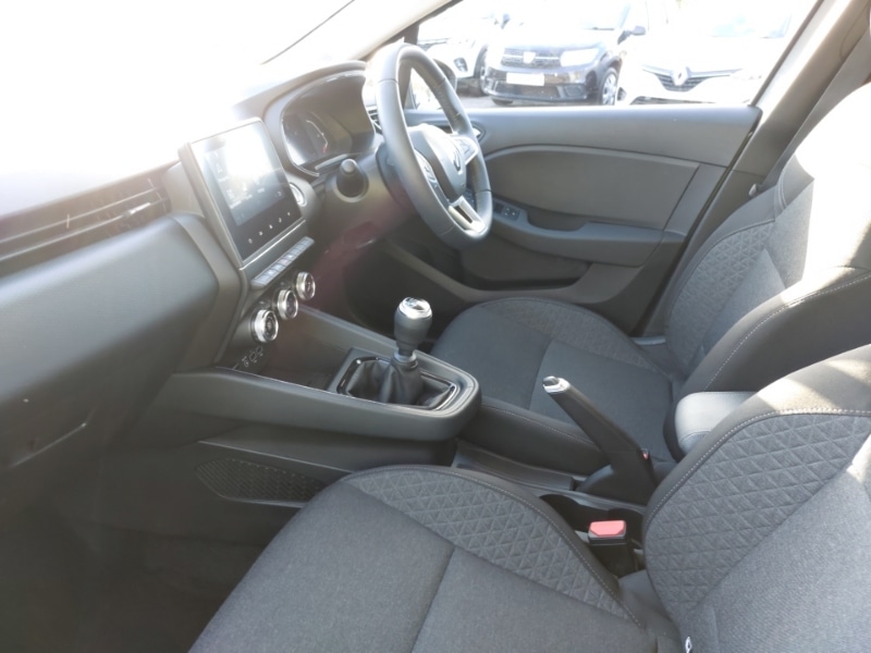 Used Renault Clio 2022 for sale - 76948022: Photo 5