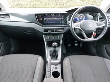 Used Volkswagen Polo 2024 for sale - 77004011: Photo