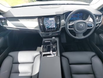 Used Volvo V90 2025 for sale - 79356050: Photo