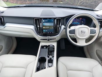 Used Volvo XC60 2022 for sale - 77405991: Photo