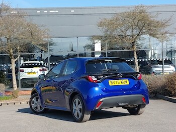 Used Toyota Yaris 2025 for sale - 77938779: Photo