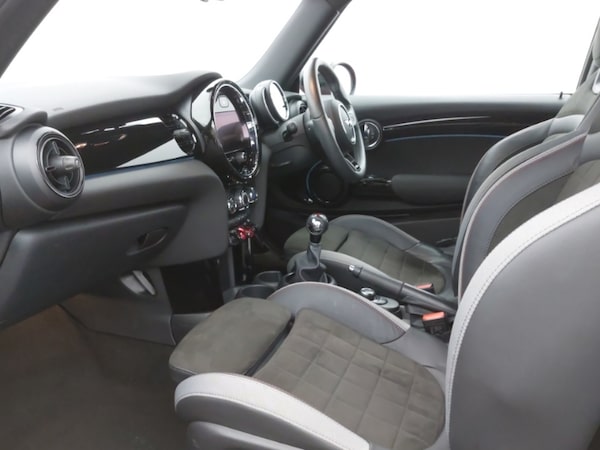 Used MINI Hatch 2022 for sale - 76321105: Photo 5