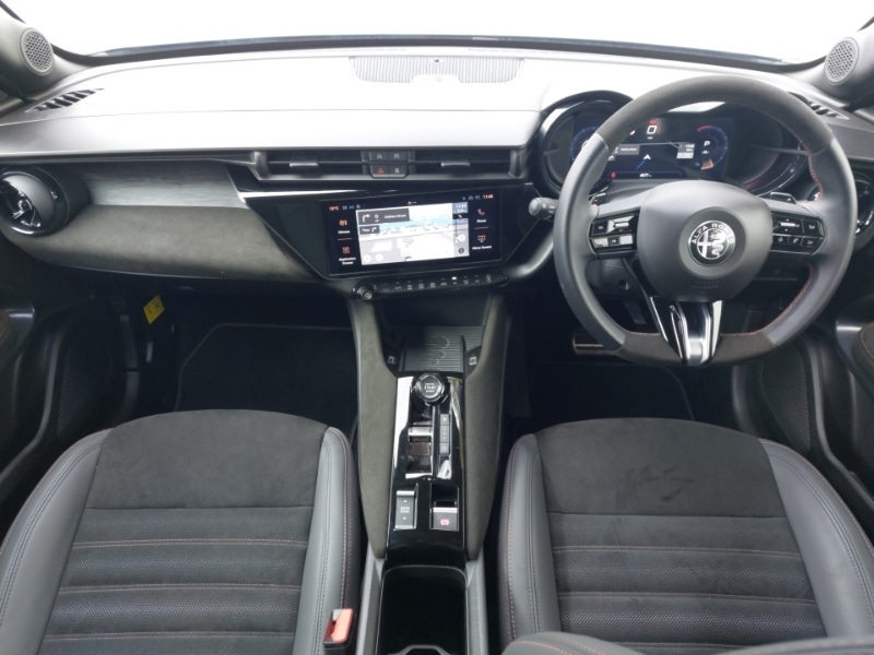 Used Alfa Romeo Junior 2025 for sale - 78146241: Photo 2