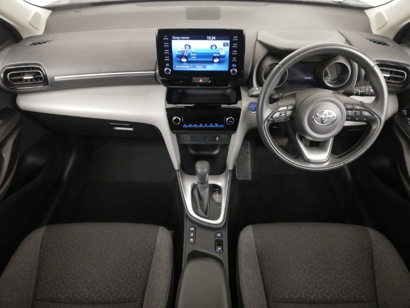 Used Toyota Yaris Cross 2022 for sale - 77454327: Photo 2