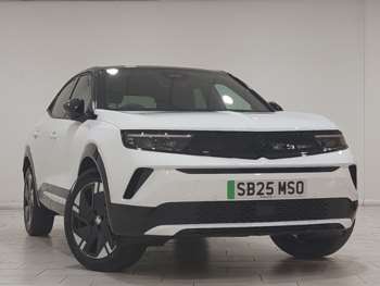2025 - 115kW Ultimate 54kWh 5dr Auto