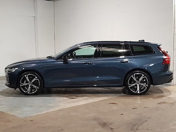 Used Volvo V60 2025 for sale - 76861176: Photo