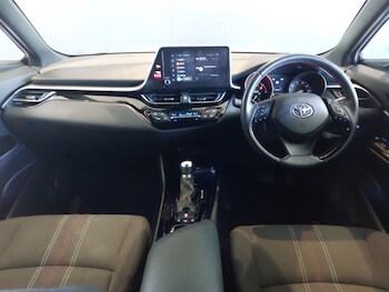 Used Toyota C-HR 2023 for sale - 77756345: Photo