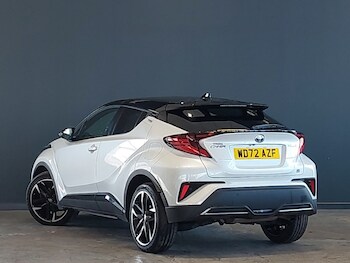 Used Toyota C-HR 2023 for sale - 77756345: Photo