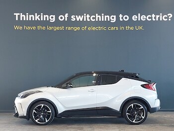 Used Toyota C-HR 2023 for sale - 77756345: Photo