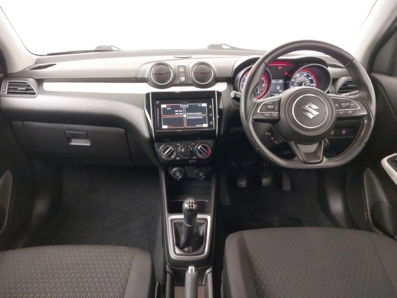 Used Suzuki Swift 2021 for sale - 77956167: Photo 2