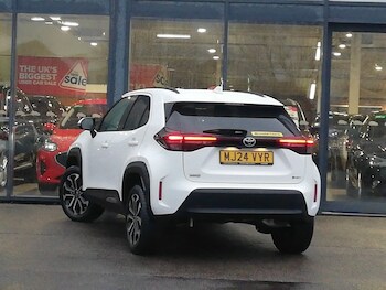 Used Toyota Yaris Cross 2024 for sale - 77339098: Photo