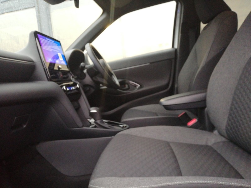 Used Toyota Yaris Cross 2024 for sale - 77339098: Photo 5