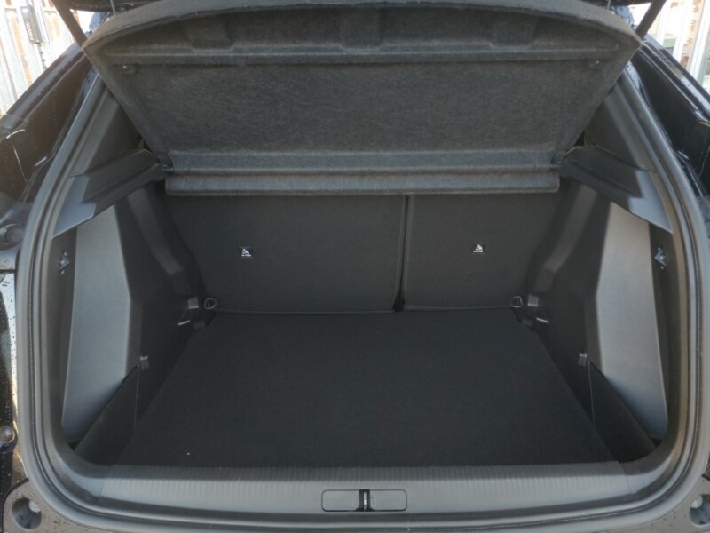 Used Peugeot 2008 2024 for sale - 76778678: Photo 8