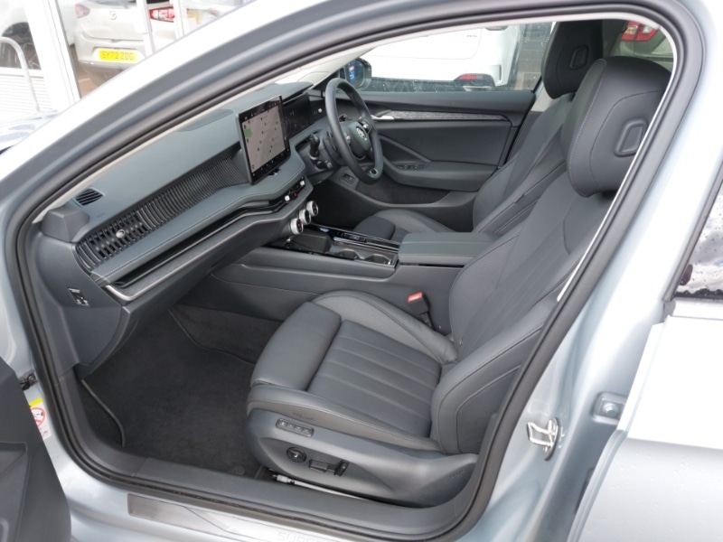 Used Skoda Superb 2024 for sale - 76778906: Photo 5