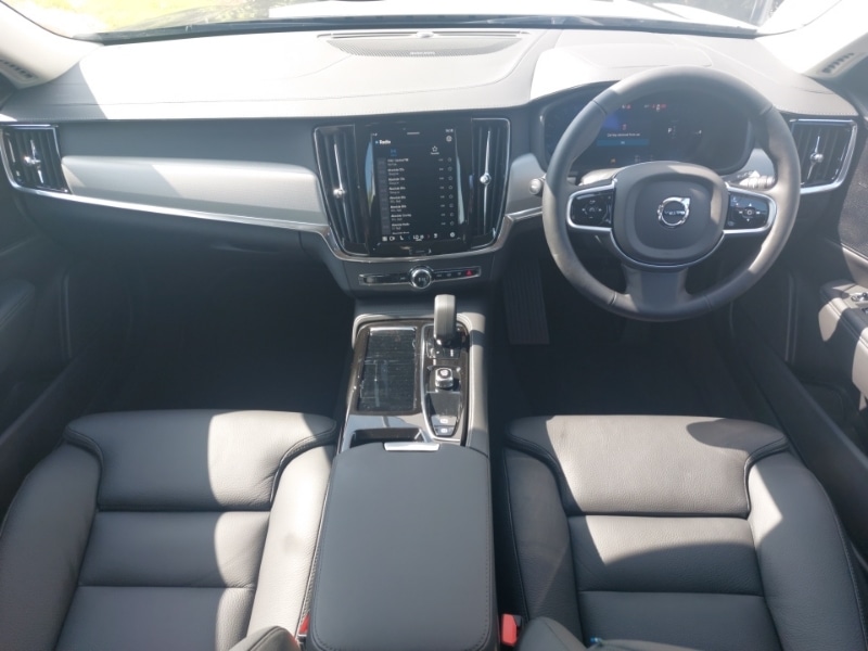 Used Volvo V90 2025 for sale - 76694878: Photo 2