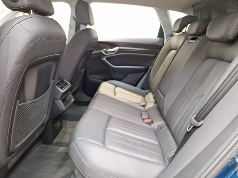 Used Audi e-tron 2020 for sale - 77847950: Photo 6