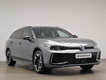 Used Volkswagen Passat 2025 for sale - 78704365: Photo