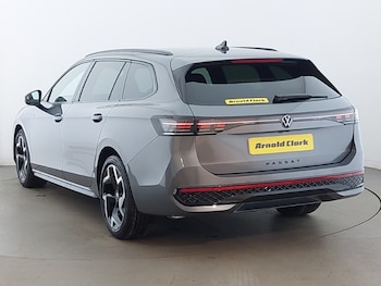 Used Volkswagen Passat 2025 for sale - 78290638: Photo