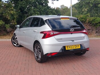 Used Hyundai i20 2022 for sale - 75887492: Photo