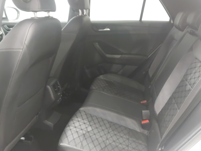 Used Volkswagen T-Roc 2023 for sale - 77875260: Photo 6