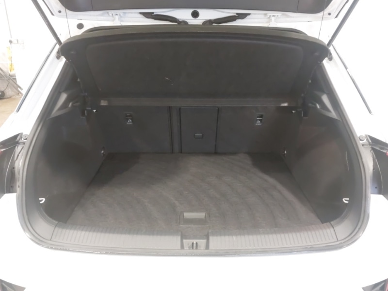 Used Volkswagen T-Roc 2023 for sale - 77875260: Photo 8